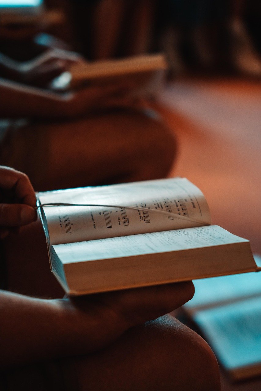 prayer book, hymn book, worship, supper, church, jesus, pray, religion, meditation, christianity, prayer, statue, to sing, singing, microphone, choir, prayer, prayer, prayer, prayer, prayer, choir